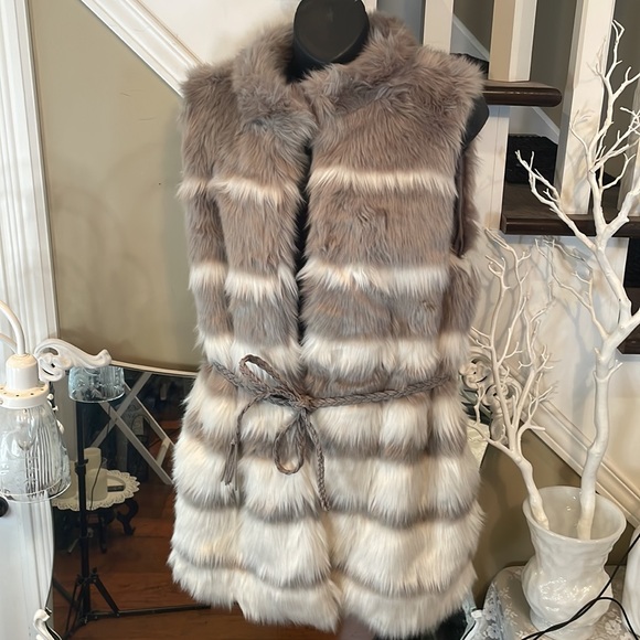 IFYKYK Forever 21 Does Amazing Faux Fur. SOFT, STRIPED & Stunning!!! - Picture 10 of 14